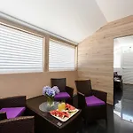 Studio Apartments 3M